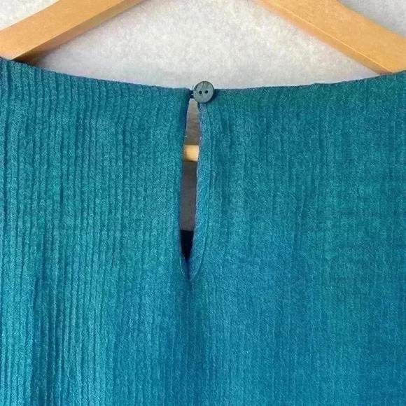 Soft Surrondings Blue 3/4 Sleeve Crinkle‎ Textured Button Accents Tunic Size L - Picture 11 of 14